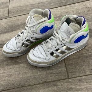 Adidas Sankuanz size 11.5